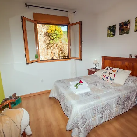 Romantic Escape With Terrace *