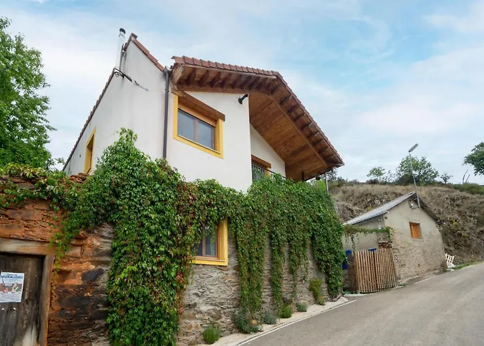 Romantic Escape With Terrace