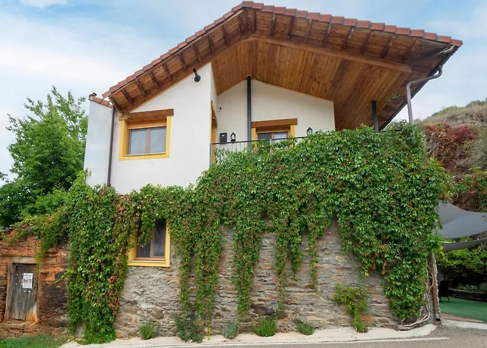 Romantic Escape With Terrace La Omañuela